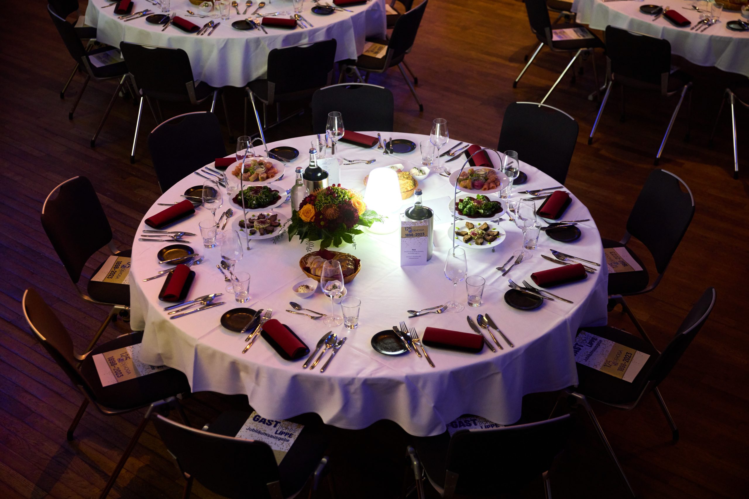 (c) Infinityevents.de